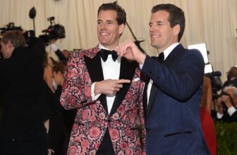Winklevoss Twins Shut Down NFT Market in One other Signal Crypto Artwork Is Useless