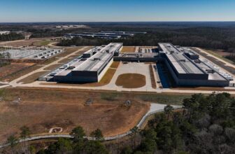 New York lawmakers introduce invoice that goals to halt knowledge middle improvement for 3 years